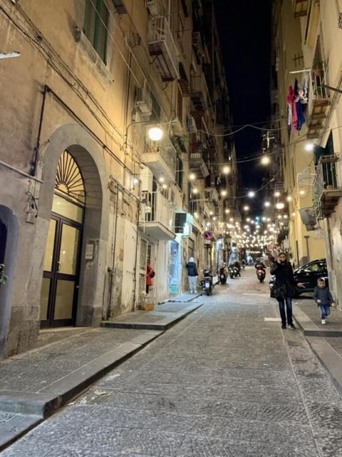 La Casetta Ai Gradoni Di Chiaia เนเปิลส์ ภายนอก รูปภาพ